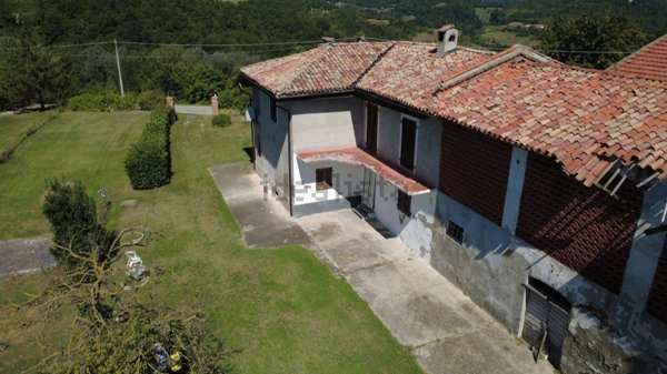 esavano in vendita ad Odalengo Grande