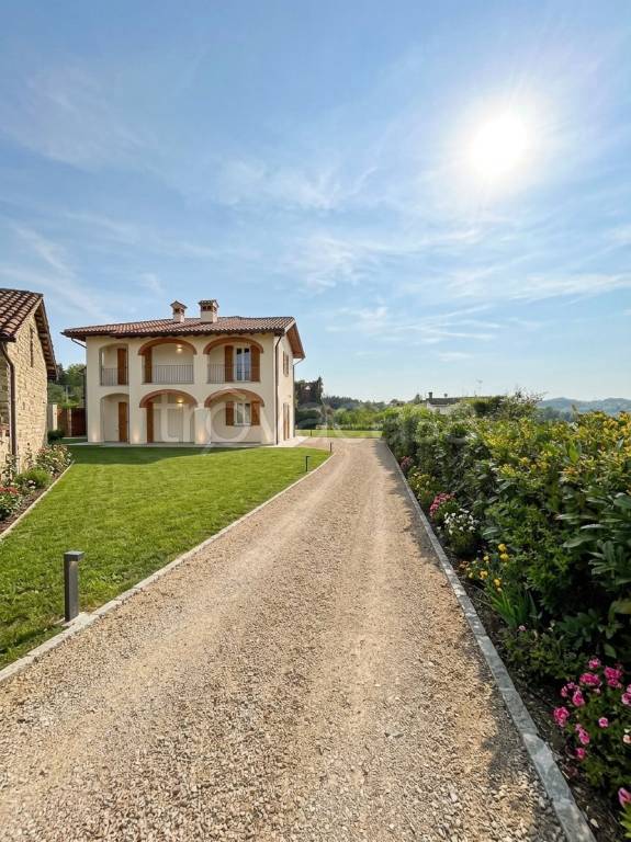 casa indipendente in vendita ad Odalengo Grande