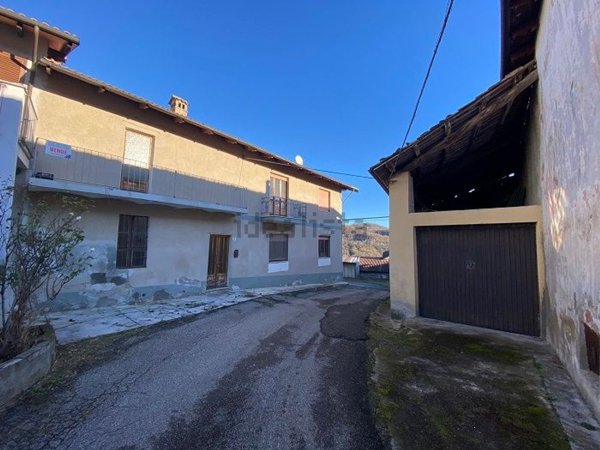 esavano in vendita ad Odalengo Grande