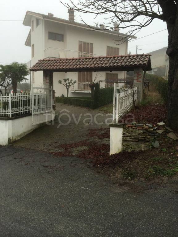 casa indipendente in vendita ad Odalengo Piccolo