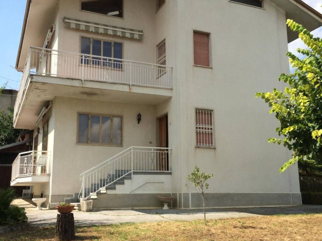 casa indipendente in vendita ad Odalengo Piccolo