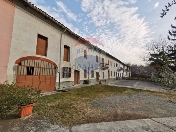 casale in vendita ad Odalengo Piccolo