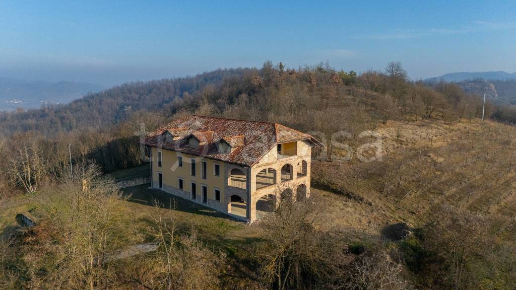 casa indipendente in vendita ad Odalengo Piccolo