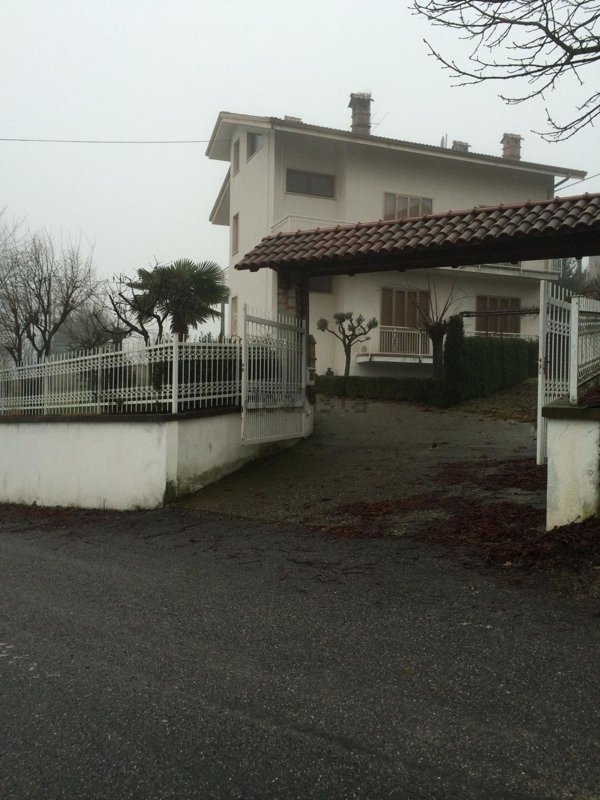 casa indipendente in vendita ad Odalengo Piccolo