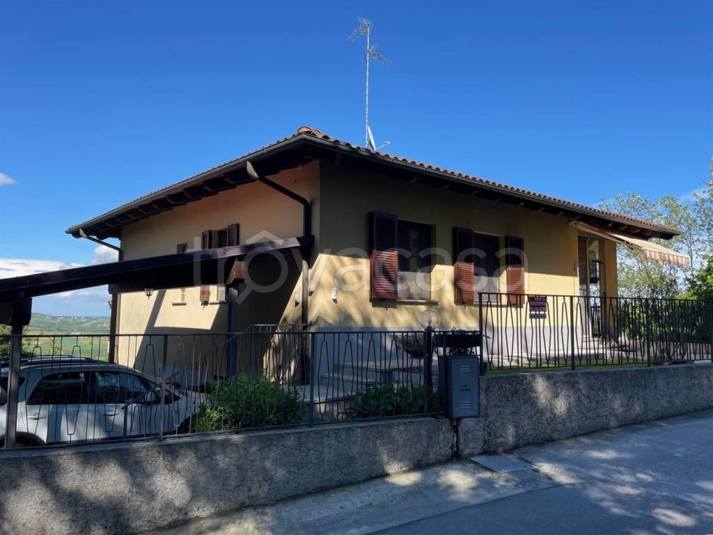 casa indipendente in vendita ad Olivola