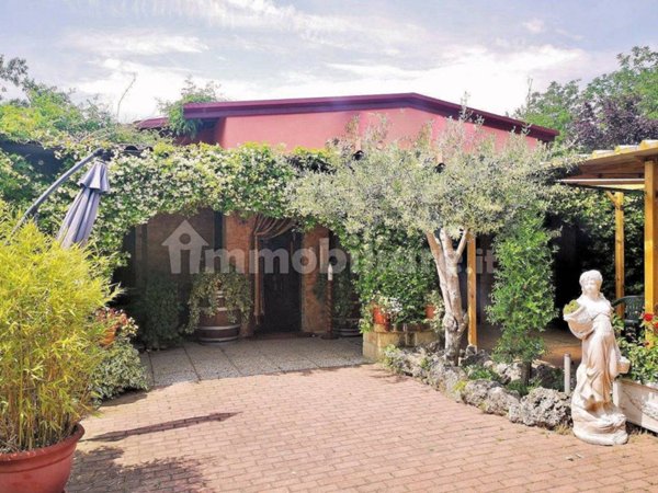 casa indipendente in vendita ad Olivola