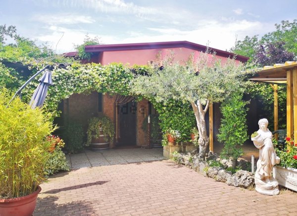 casa indipendente in vendita ad Olivola