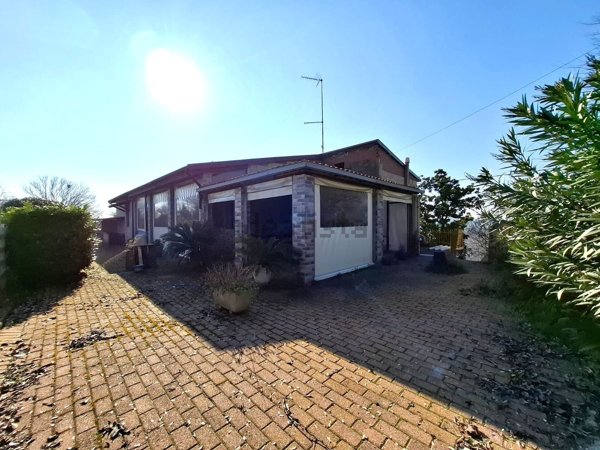 casa indipendente in vendita ad Olivola