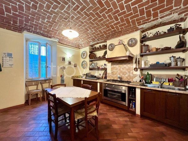 casa indipendente in vendita ad Orsara Bormida in zona Piano