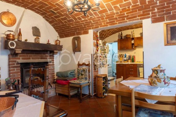 casa indipendente in vendita ad Orsara Bormida in zona Piano