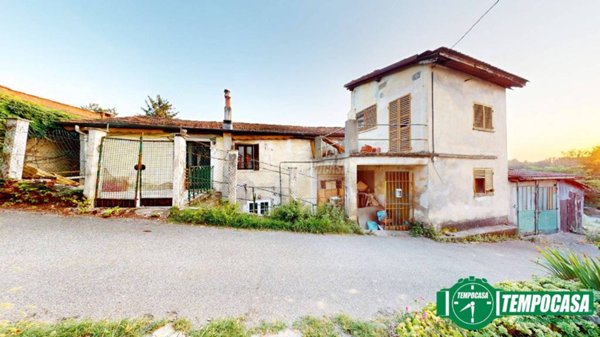 casa indipendente in vendita ad Orsara Bormida in zona Moglia