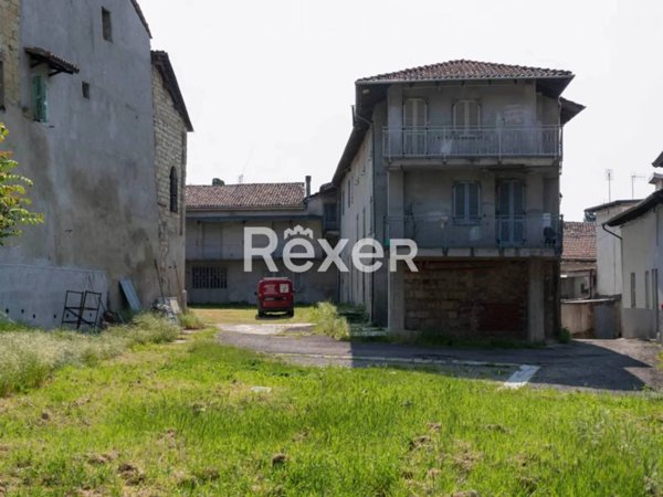 casa indipendente in vendita ad Ottiglio
