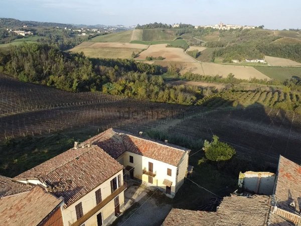 casale in vendita ad Ottiglio