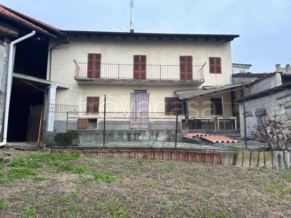 casa indipendente in vendita ad Ottiglio
