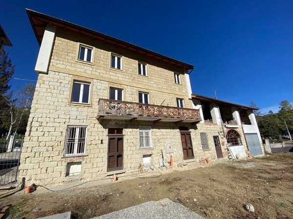 casa indipendente in vendita ad Ottiglio