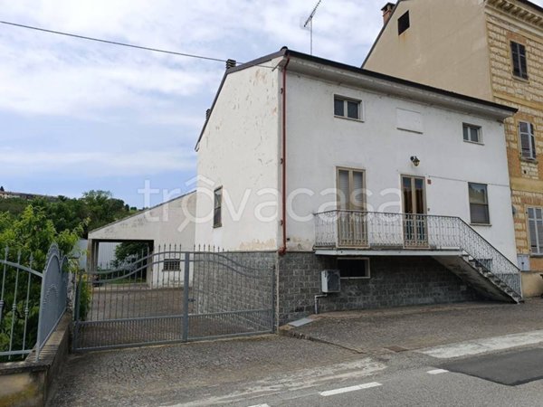 casa indipendente in vendita ad Ottiglio