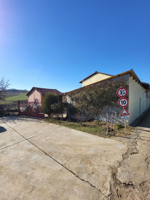 casa indipendente in vendita ad Ottiglio