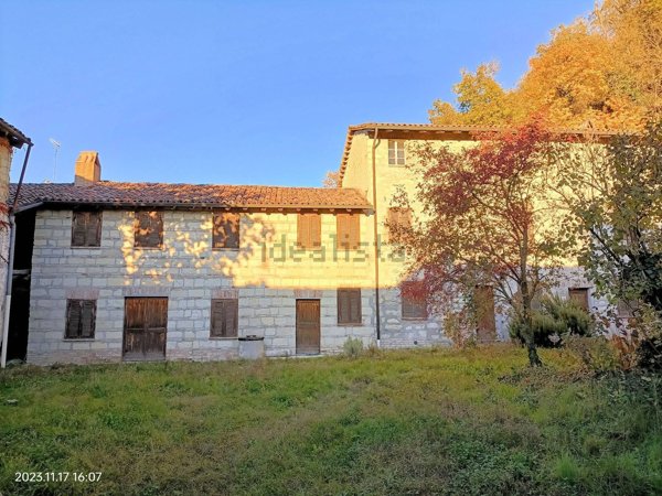 esavano in vendita ad Ottiglio