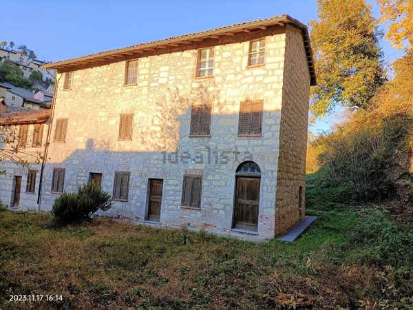 casa indipendente in vendita ad Ottiglio