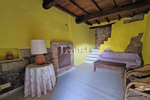 casale in vendita ad Ottiglio in zona Moleto