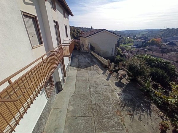 casa indipendente in vendita ad Ottiglio