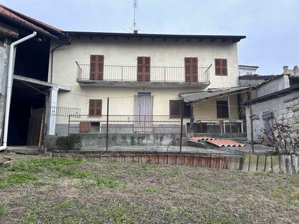 casa indipendente in vendita ad Ottiglio