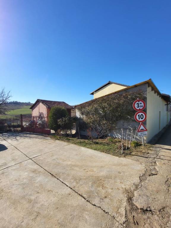 casa indipendente in vendita ad Ottiglio