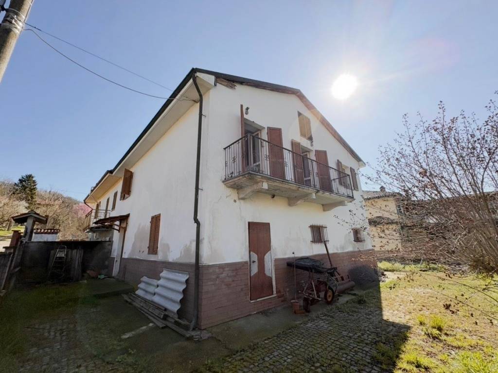 casa indipendente in vendita ad Ottiglio