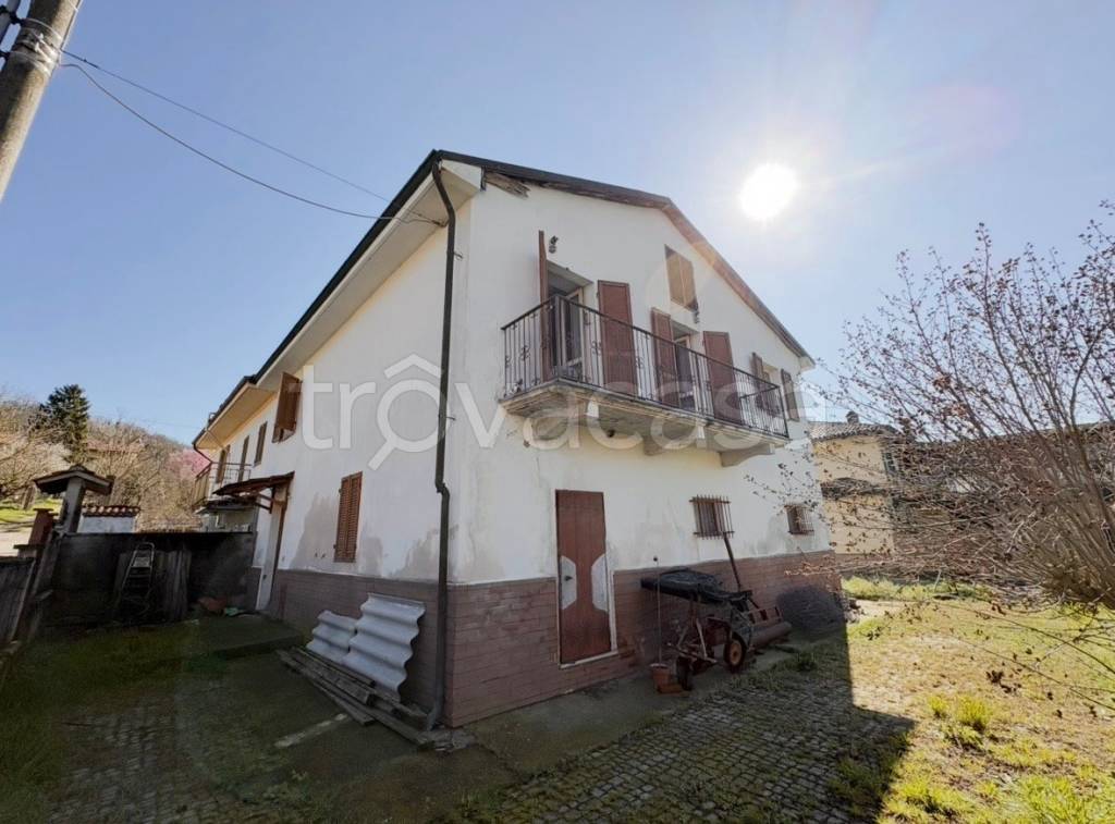 casa indipendente in vendita ad Ottiglio