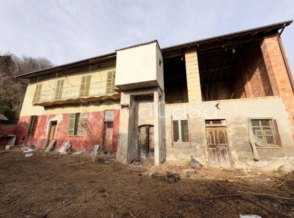 casa indipendente in vendita ad Ottiglio