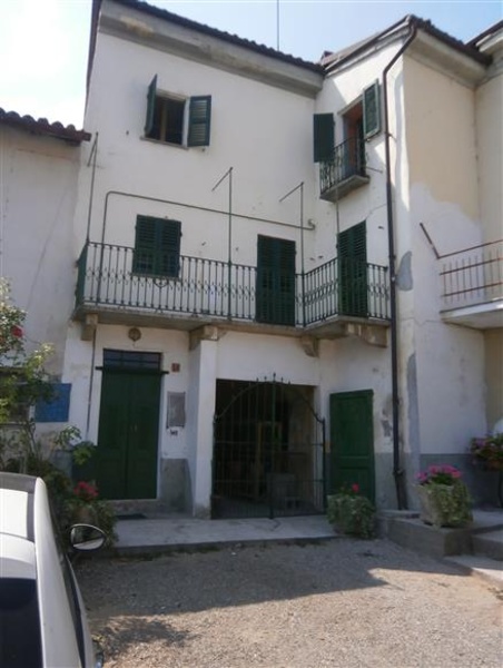 casa indipendente in vendita ad Ottiglio