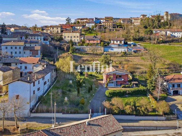 casa indipendente in vendita ad Ottiglio