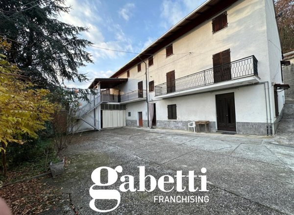 casa indipendente in vendita ad Ottiglio