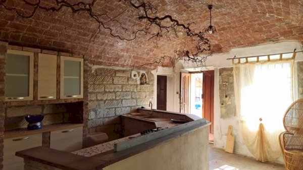 casa indipendente in vendita ad Ottiglio