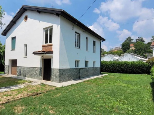 casa indipendente in vendita ad Ovada