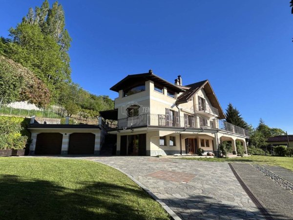casa indipendente in vendita ad Ovada