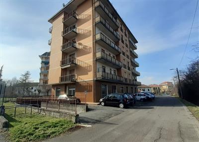 appartamento in vendita ad Ovada in zona Costa