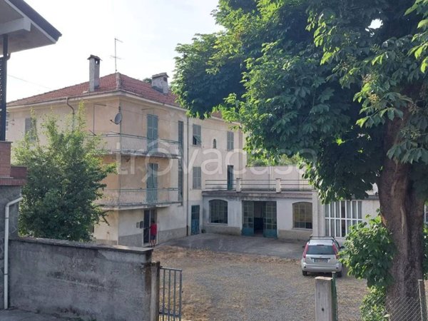 casa indipendente in vendita ad Ovada