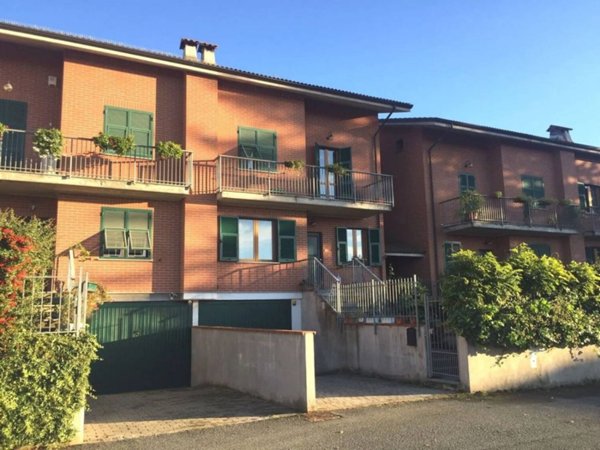 casa indipendente in vendita ad Ovada