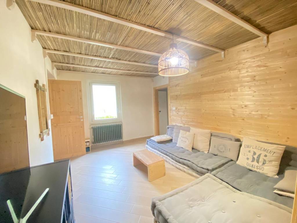 casa indipendente in vendita ad Ovada