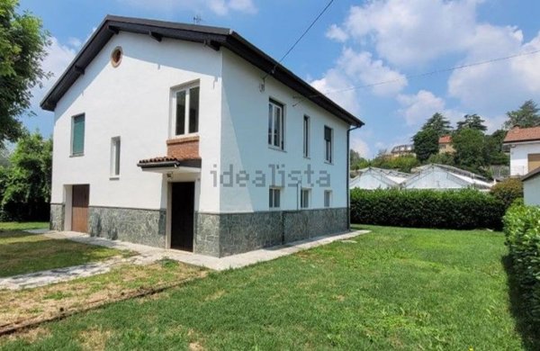 casa indipendente in vendita ad Ovada