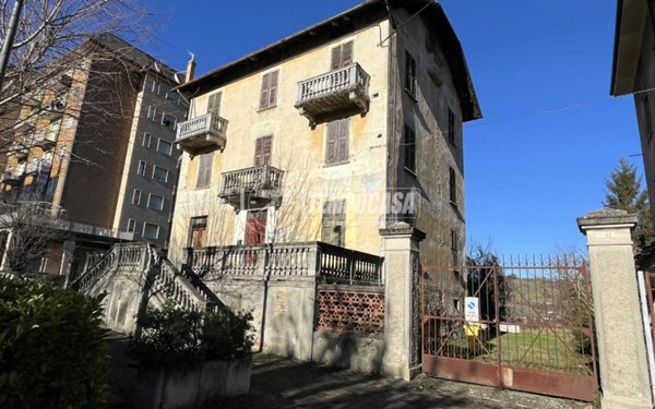 casa indipendente in vendita ad Ovada