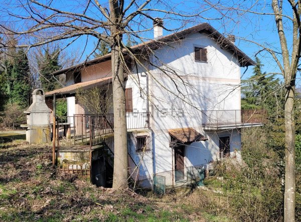 casa indipendente in vendita ad Ovada