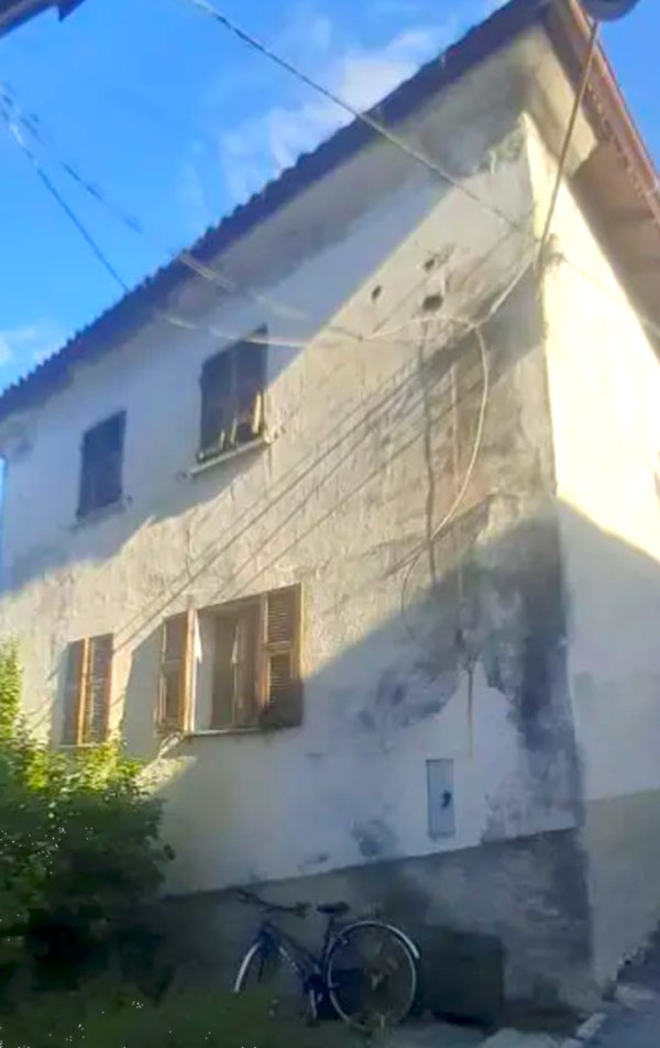 casa indipendente in vendita ad Ovada in zona San Lorenzo