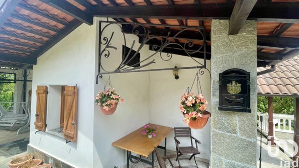 casa indipendente in vendita ad Ovada