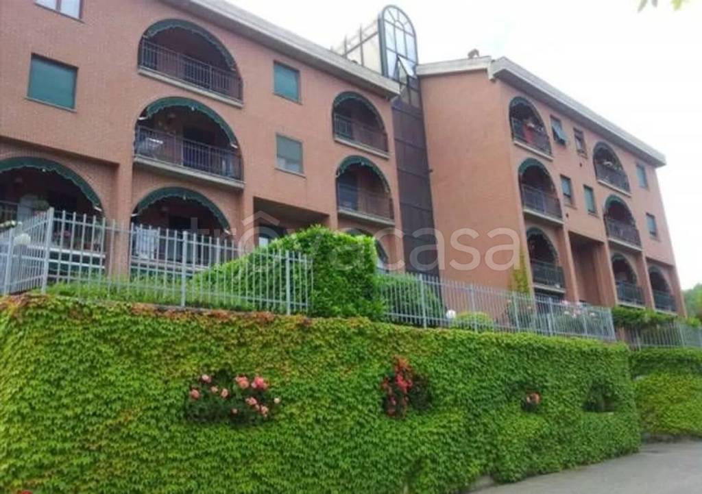 appartamento in vendita ad Ovada in zona Costa