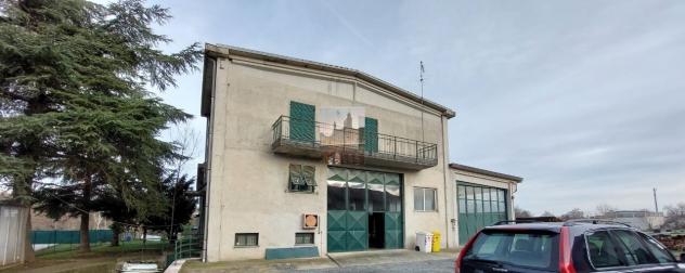 locale commerciale in vendita ad Ovada