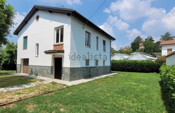 casa indipendente in vendita ad Ovada