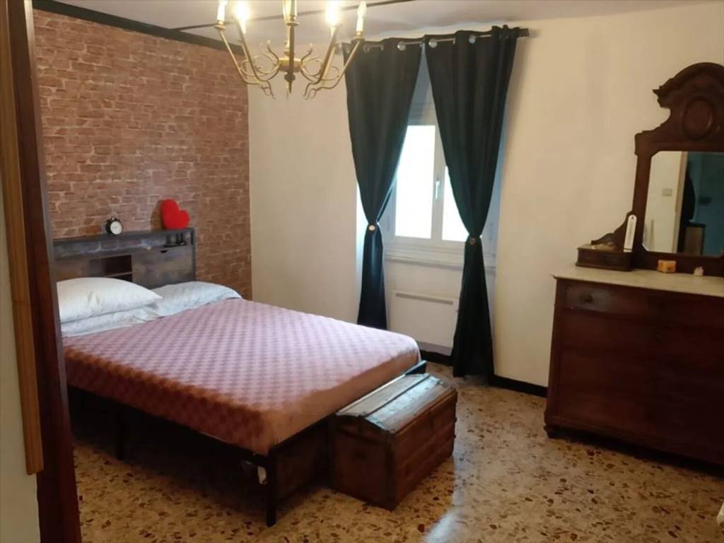 appartamento in vendita ad Ovada in zona Gnocchetto