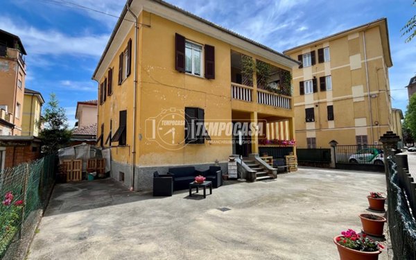 casa indipendente in vendita ad Ovada